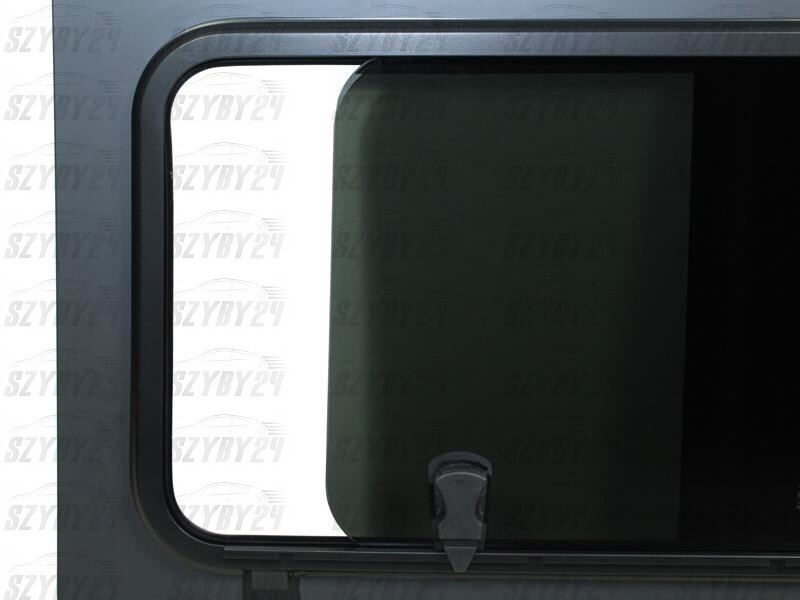 VW T5 03-15 / T6 15-[PRAWA z okienkiem przesuwnym]