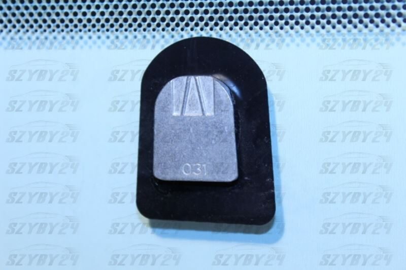 Toyota Sequoia I (SUV) / Tundra (4D) 2001-2007